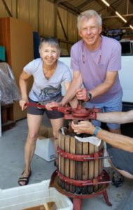Pressing Apples